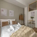 Tintura By Bast 143 - Antresola Off Piotrkowska 143 Ec1 Stajnia Jednorozca Winda Parking Platny Orientarium, Hopa Lupa Atlas Arena Apartment Lodz