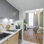 Tintura By Bast 143 - Antresola Off Piotrkowska 143 Ec1 Stajnia Jednorozca Winda Parking Platny Orientarium, Hopa Lupa Atlas Arena Apartment *