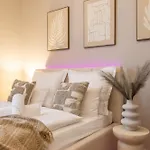 Apartment Tintura By Bast 143 - Antresola Off Piotrkowska 143 Ec1 Stajnia Jednorozca Winda Parking Platny Orientarium, Hopa Lupa Atlas Arena Lodz
