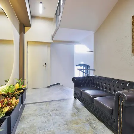 Apartment Bast 143 Location , Off Piotrkowska , Stajnia Jednorozca , Winda , Parking Na Terenie Bezplatny , Orientarium , Hopa Lupa , Atlas Arena , Wytwornia , Ec1 *
