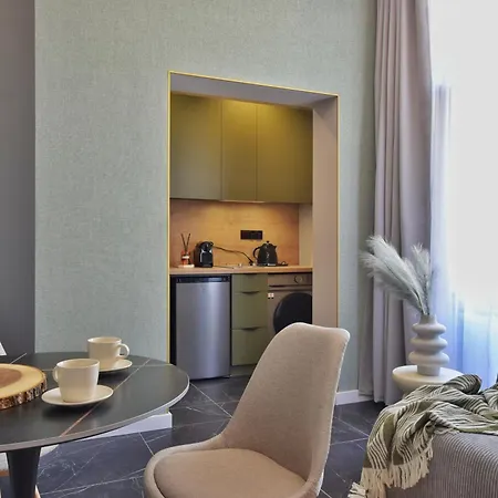 Tintura By Bast 143 - Antresola Off Piotrkowska 143 Ec1 Stajnia Jednorozca Winda Parking Platny Orientarium, Hopa Lupa Atlas Arena Апартаменты