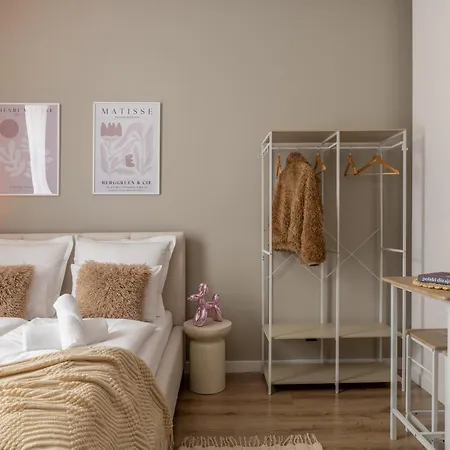 Tintura By Bast 143 - Antresola Off Piotrkowska 143 Ec1 Stajnia Jednorozca Winda Parking Platny Orientarium, Hopa Lupa Atlas Arena Апартаменты Лодзь