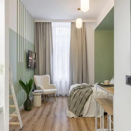 Bast 143 Location , Off Piotrkowska , Stajnia Jednorozca , Winda , Parking Na Terenie Bezplatny , Orientarium , Hopa Lupa , Atlas Arena , Wytwornia , Ec1 Apartment *