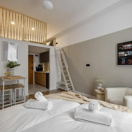 Tintura By Bast 143 - Antresola Off Piotrkowska 143 Ec1 Stajnia Jednorozca Winda Parking Platny Orientarium, Hopa Lupa Atlas Arena Апартаменты