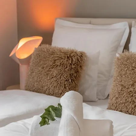 Tintura By Bast 143 - Antresola Off Piotrkowska 143 Ec1 Stajnia Jednorozca Winda Parking Platny Orientarium, Hopa Lupa Atlas Arena