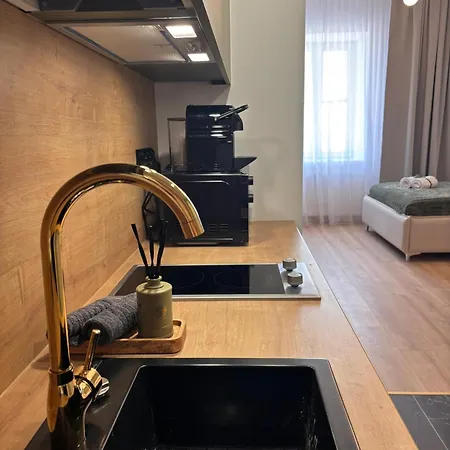 Διαμέρισμα Bast 143 Location Do Wyboru Z Wanna , Off Piotrkowska , Stajnia Jednorozca , Winda , Parking Na Terenie , Orientarium , Hopa Lupa , Atlas Arena , Wytwornia , Ec1 *