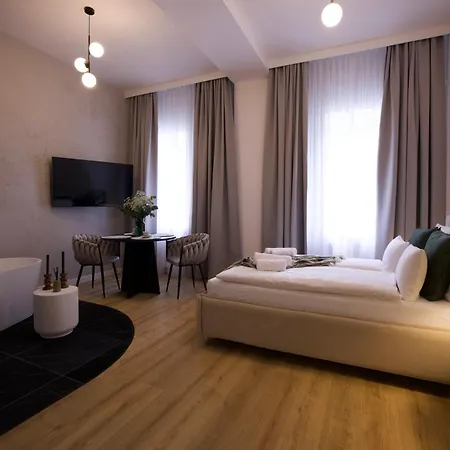 Bast 143 Location Do Wyboru Z Wanna , Off Piotrkowska , Stajnia Jednorozca , Winda , Parking Na Terenie , Orientarium , Hopa Lupa , Atlas Arena , Wytwornia , Ec1 *