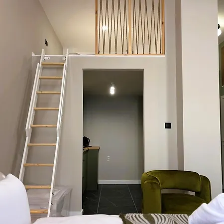 Tintura By Bast 143 - Antresola Off Piotrkowska 143 Ec1 Stajnia Jednorozca Winda Parking Platny Orientarium, Hopa Lupa Atlas Arena