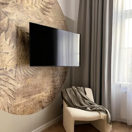 Tintura By Bast 143 - Antresola Off Piotrkowska 143 Ec1 Stajnia Jednorozca Winda Parking Platny Orientarium, Hopa Lupa Atlas Arena Апартаменты *