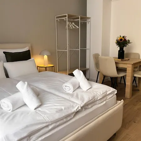 Апартаменты Tintura By Bast 143 - Antresola Off Piotrkowska 143 Ec1 Stajnia Jednorozca Winda Parking Platny Orientarium, Hopa Lupa Atlas Arena Лодзь