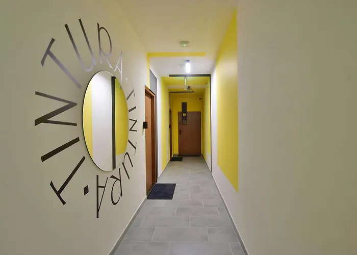 Tintura By Bast 143 - Antresola Off Piotrkowska 143 Ec1 Stajnia Jednorozca Winda Parking Platny Orientarium, Hopa Lupa Atlas Arena * Łódź