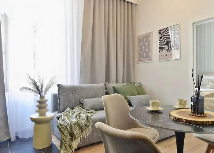 Tintura By Bast 143 - Antresola Off Piotrkowska 143 Ec1 Stajnia Jednorozca Winda Parking Platny Orientarium, Hopa Lupa Atlas Arena Lejlighed *