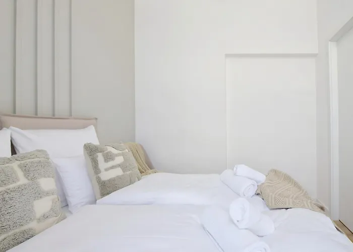 Tintura By Bast 143 - Antresola Off Piotrkowska 143 Ec1 Stajnia Jednorozca Winda Parking Platny Orientarium, Hopa Lupa Atlas Arena * Łódź