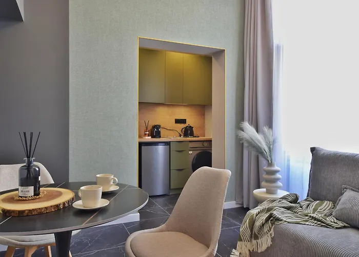 Tintura By Bast 143 - Antresola Off Piotrkowska 143 Ec1 Stajnia Jednorozca Winda Parking Platny Orientarium, Hopa Lupa Atlas Arena Lejlighed