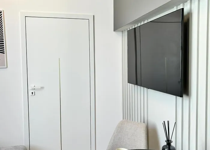 Tintura By Bast 143 - Antresola Off Piotrkowska 143 Ec1 Stajnia Jednorożca Winda Parking Płatny Orientarium, Hopa Lupa Atlas Arena