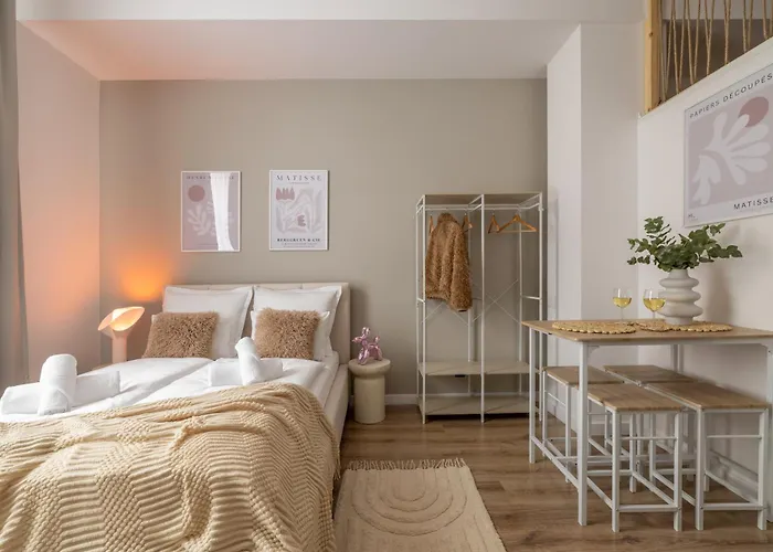 Tintura By Bast 143 - Antresola Off Piotrkowska 143 Ec1 Stajnia Jednorozca Winda Parking Platny Orientarium, Hopa Lupa Atlas Arena Lejlighed *