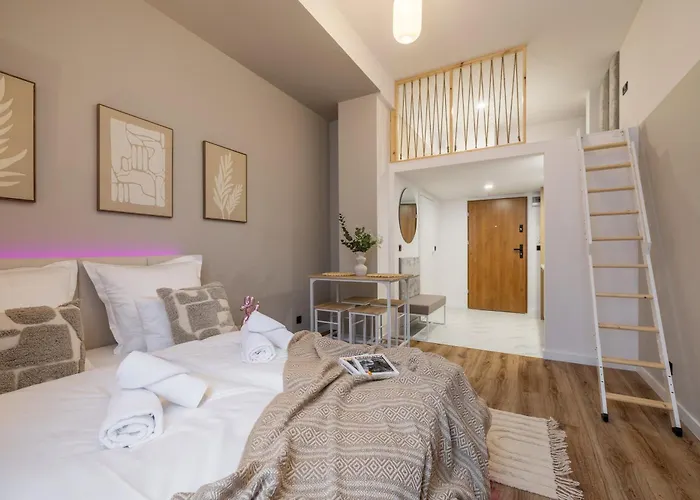 Tintura By Bast 143 - Antresola Off Piotrkowska 143 Ec1 Stajnia Jednorozca Winda Parking Platny Orientarium, Hopa Lupa Atlas Arena Lejlighed Łódź