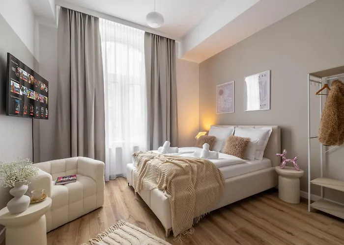 Tintura By Bast 143 - Antresola Off Piotrkowska 143 Ec1 Stajnia Jednorozca Winda Parking Platny Orientarium, Hopa Lupa Atlas Arena Lejlighed *