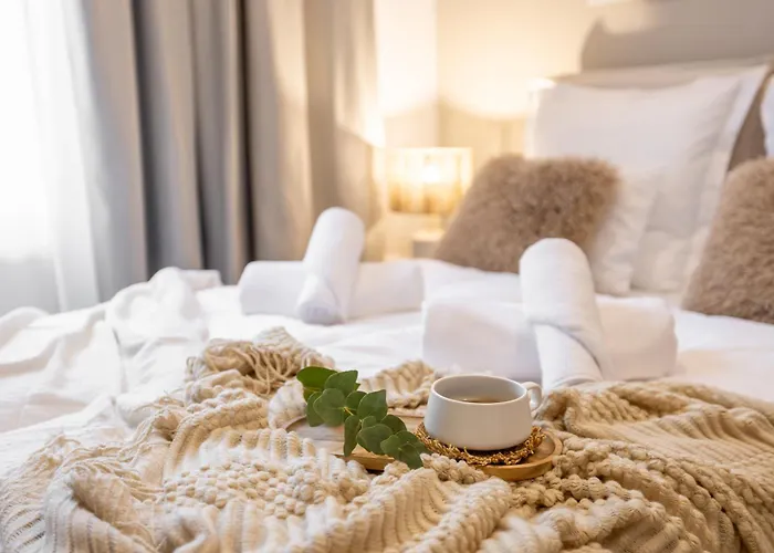 Tintura By Bast 143 - Antresola Off Piotrkowska 143 Ec1 Stajnia Jednorozca Winda Parking Platny Orientarium, Hopa Lupa Atlas Arena Łódź