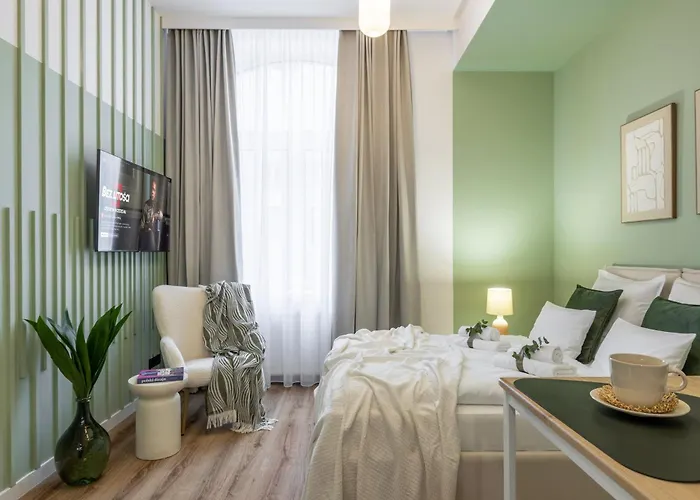 Tintura By Bast 143 - Antresola Off Piotrkowska 143 Ec1 Stajnia Jednorozca Winda Parking Platny Orientarium, Hopa Lupa Atlas Arena Lejlighed