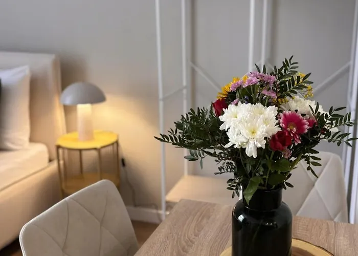 Lejlighed Tintura By Bast 143 - Antresola Off Piotrkowska 143 Ec1 Stajnia Jednorozca Winda Parking Platny Orientarium, Hopa Lupa Atlas Arena