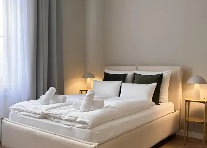 Tintura By Bast 143 - Antresola Off Piotrkowska 143 Ec1 Stajnia Jednorozca Winda Parking Platny Orientarium, Hopa Lupa Atlas Arena