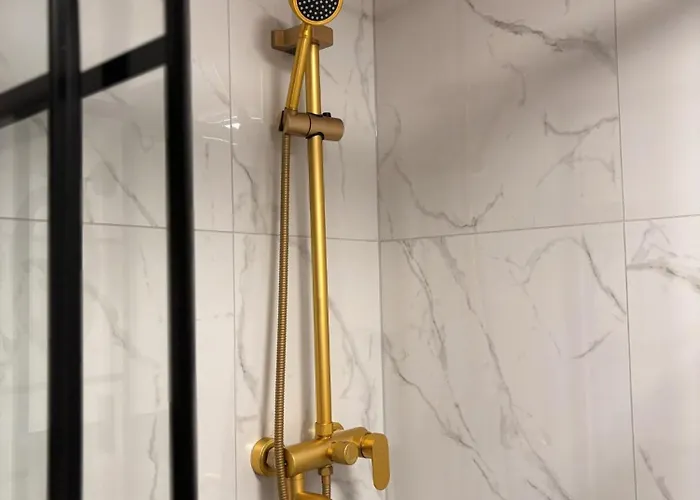 Tintura By Bast 143 - Antresola Off Piotrkowska 143 Ec1 Stajnia Jednorozca Winda Parking Platny Orientarium, Hopa Lupa Atlas Arena Lejlighed